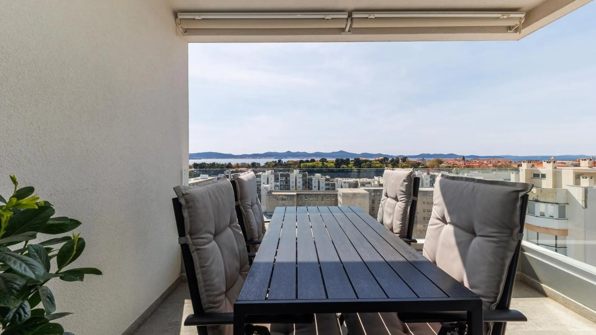 365 Sunsets Apartment By Belmont Realty 자다르 0*,  크로아티아